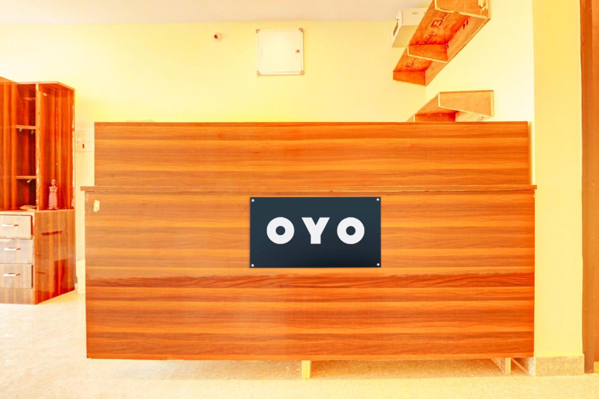 Hotel O R Square Hyderabad Exteriör bild